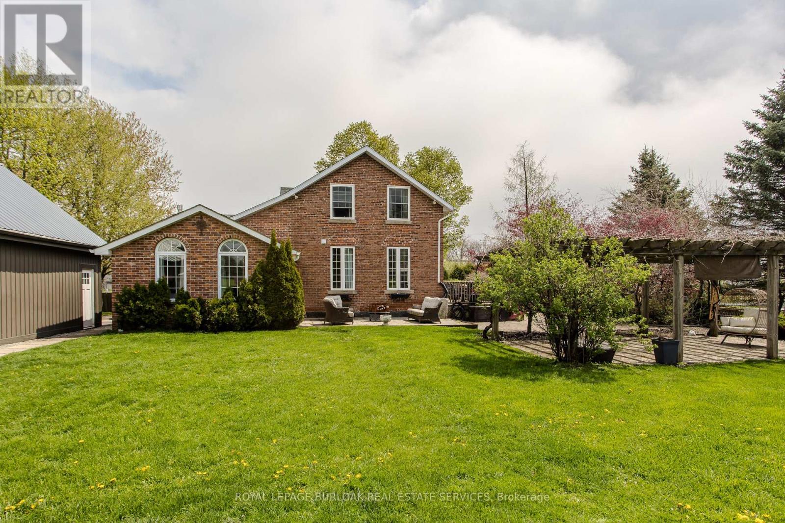 351 Rock Chapel Road, Hamilton, Ontario  L9H 5E2 - Photo 7 - X13216234