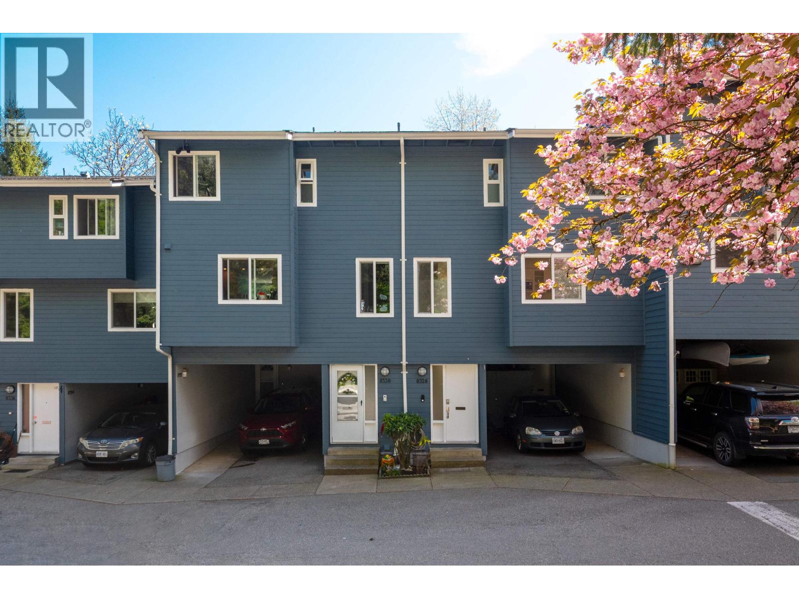 8328 Aspenwood Place, Burnaby, British Columbia V5A 3V3 - Photo 1 - R3114373