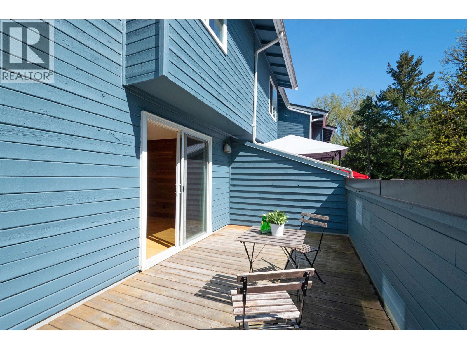 8328 Aspenwood Place, Burnaby, British Columbia V5A 3V3 - Photo 9 - R3114373