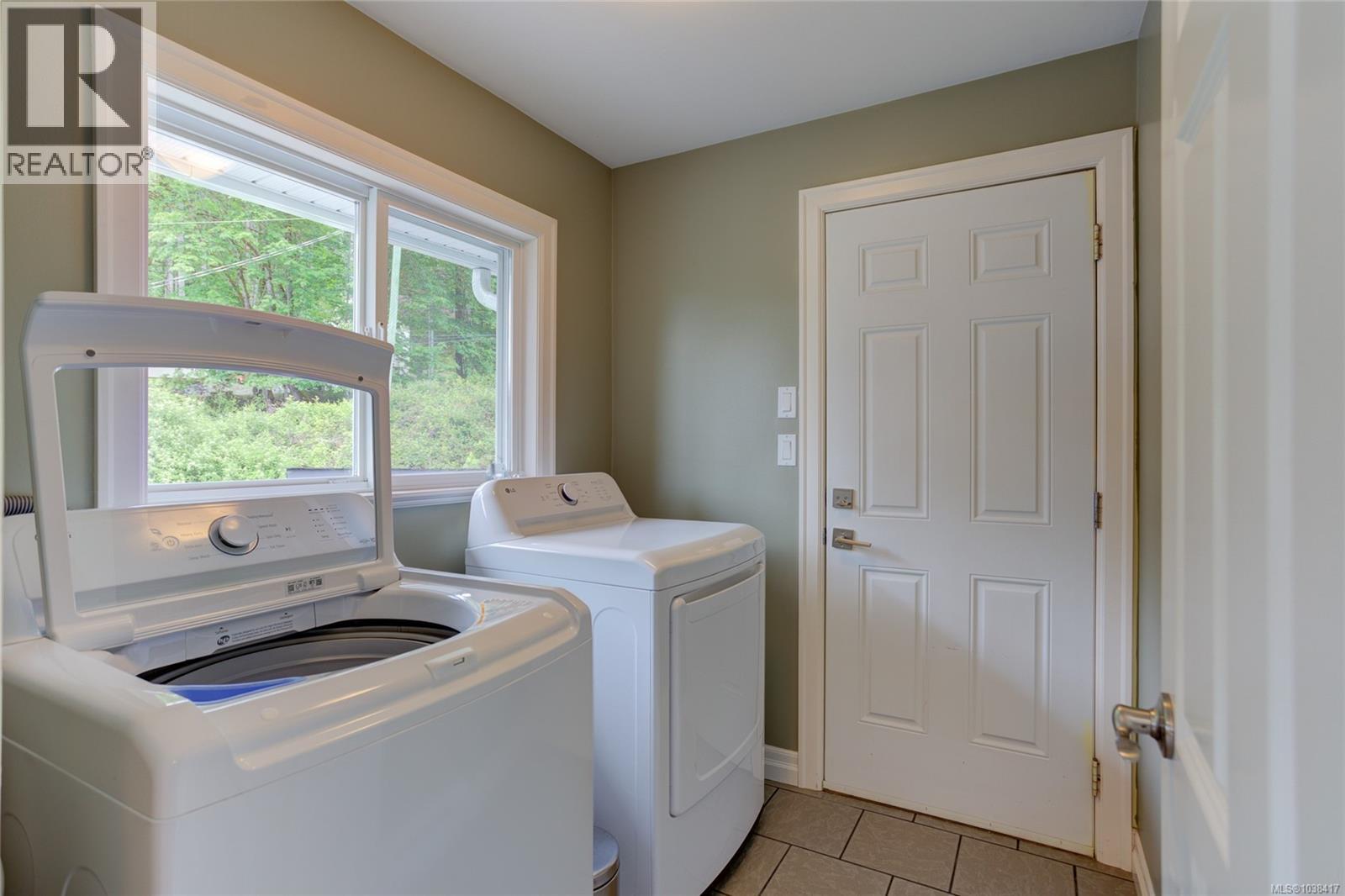 8136 Miracle Close, Youbou, British Columbia  V0R 3E1 - Photo 18 - 1038417