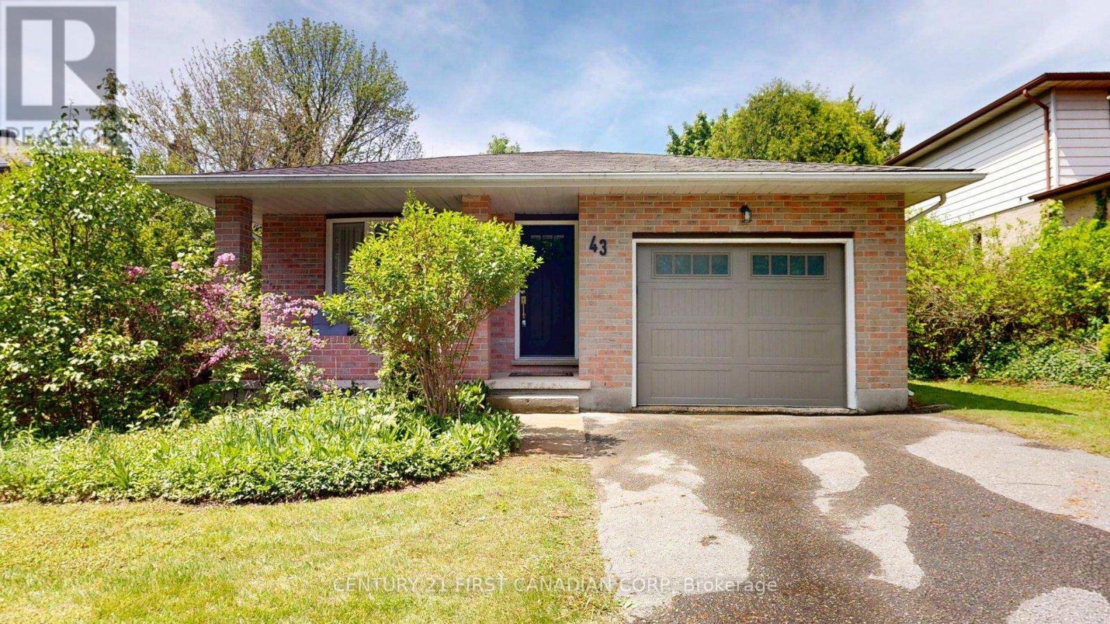 43 WALMER GARDENS, London North, Ontario