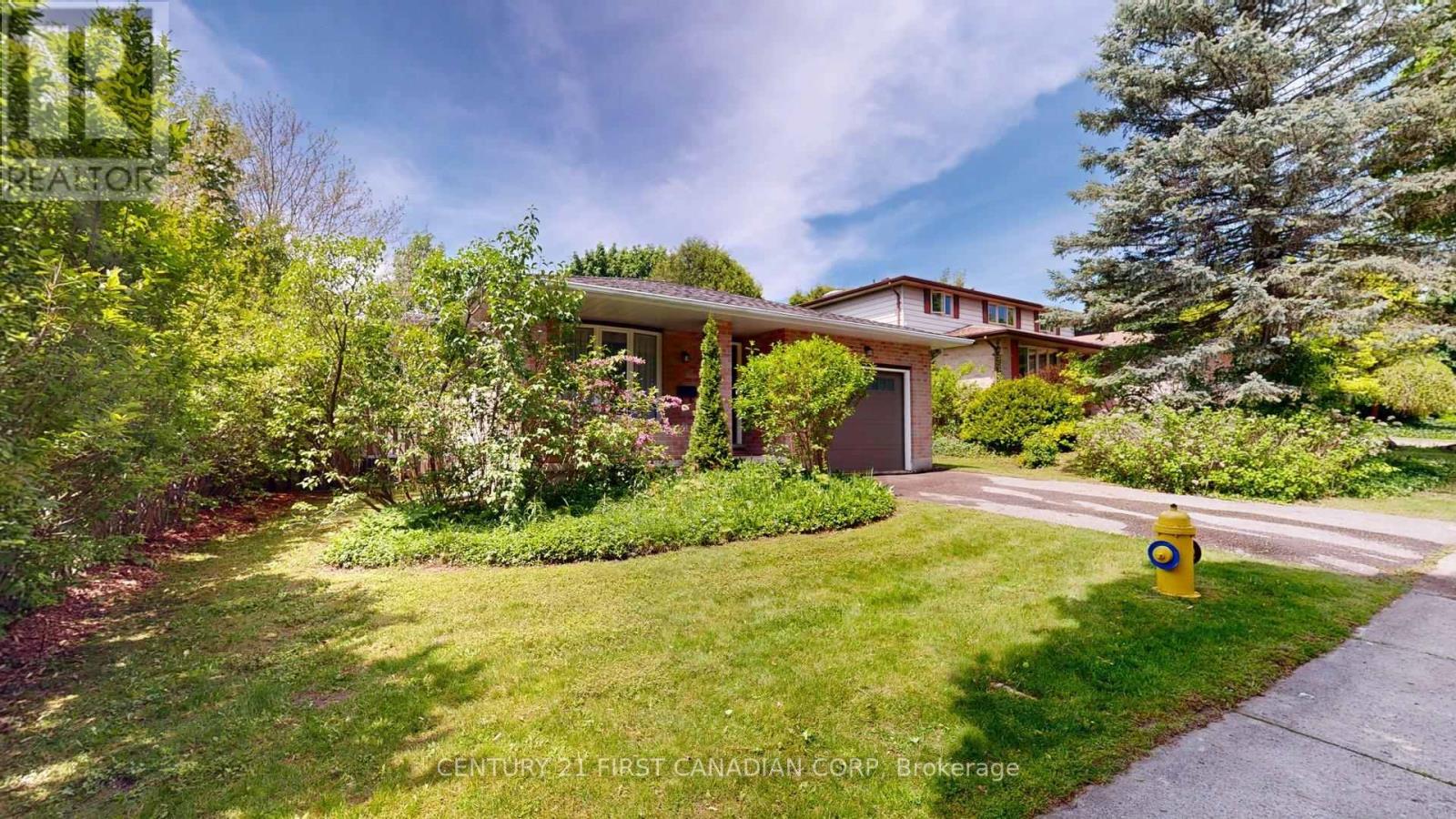 43 Walmer Gardens, London North, Ontario  N6G 4H5 - Photo 3 - X13216258