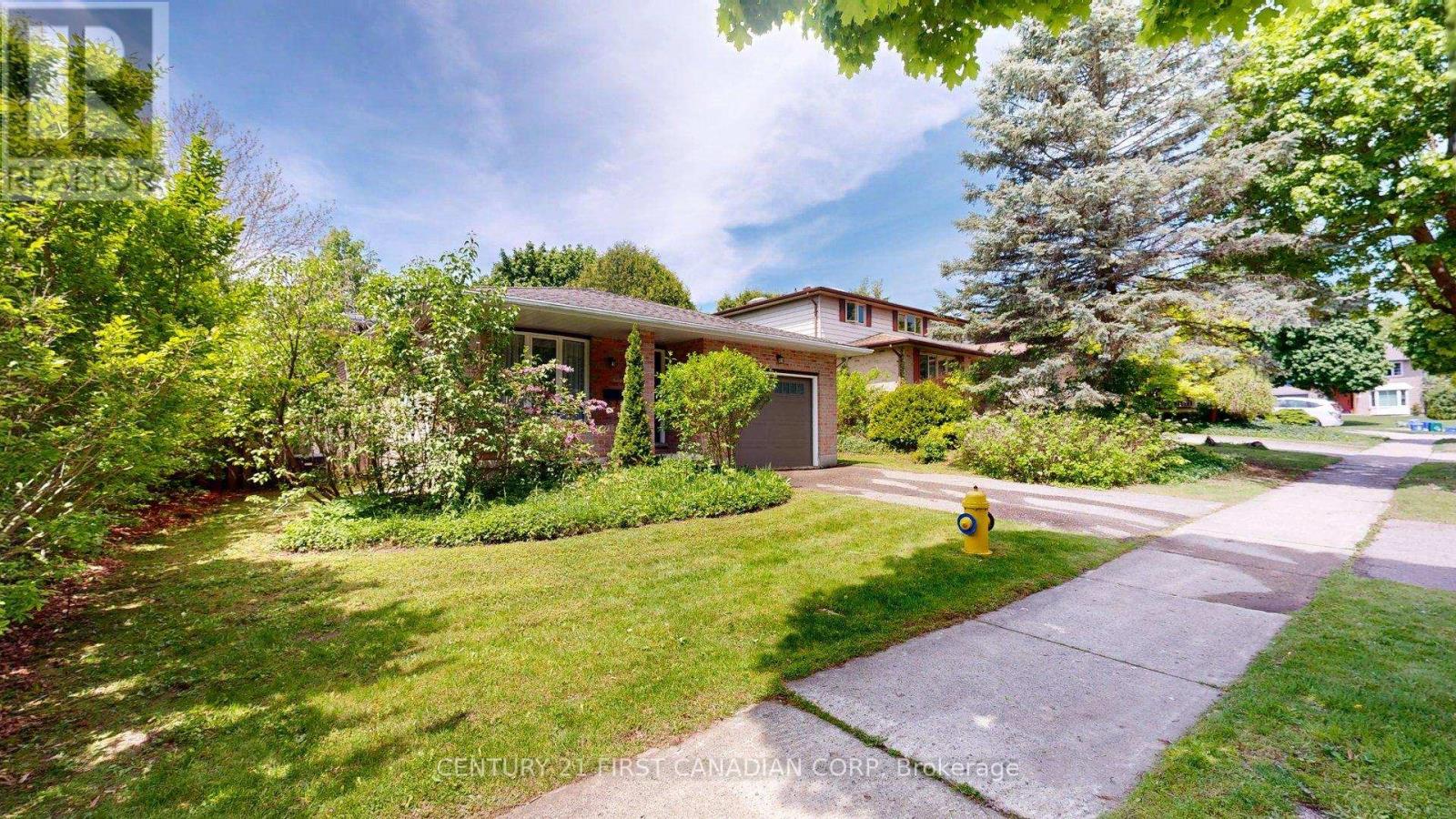 43 Walmer Gardens, London North, Ontario  N6G 4H5 - Photo 4 - X13216258