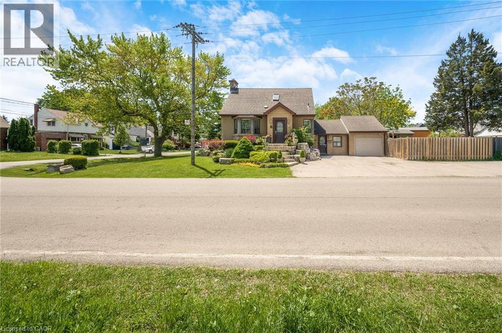 1 GALBRAITH Drive, Hamilton, Ontario