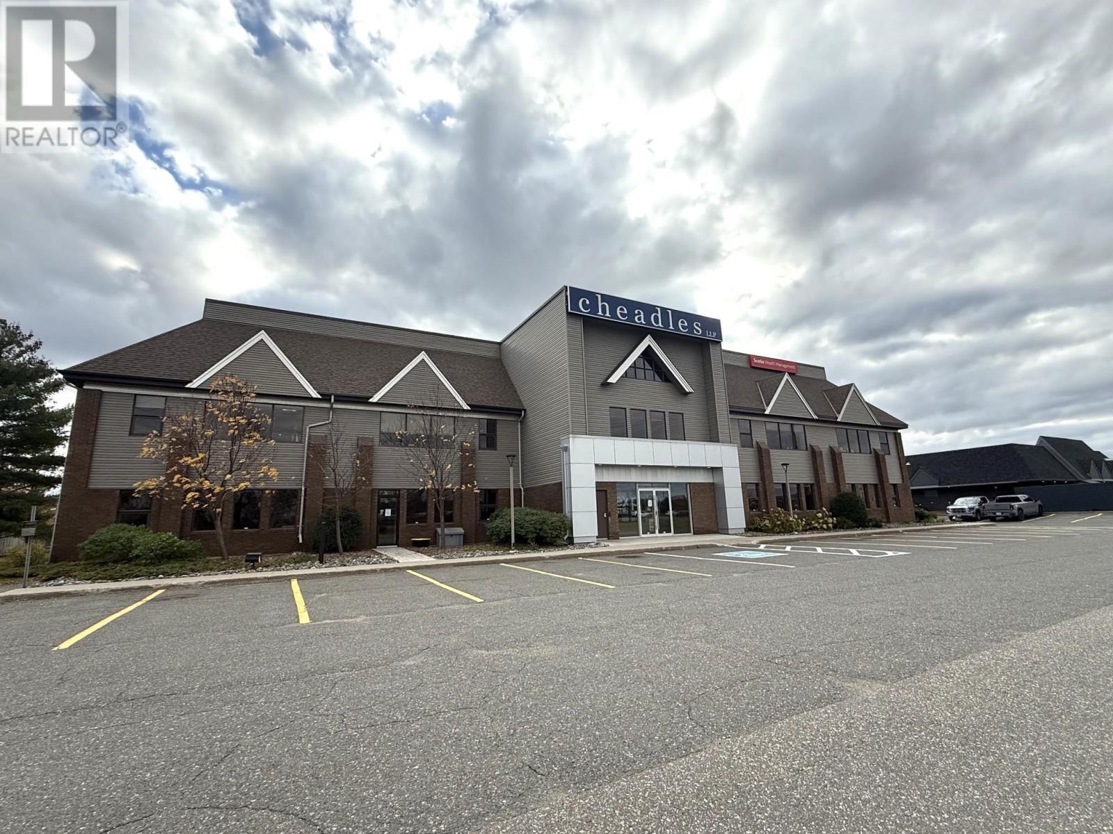 715 Hewitson, Thunder Bay, Ontario  P7B 5B6 - Photo 1 - TB2601268