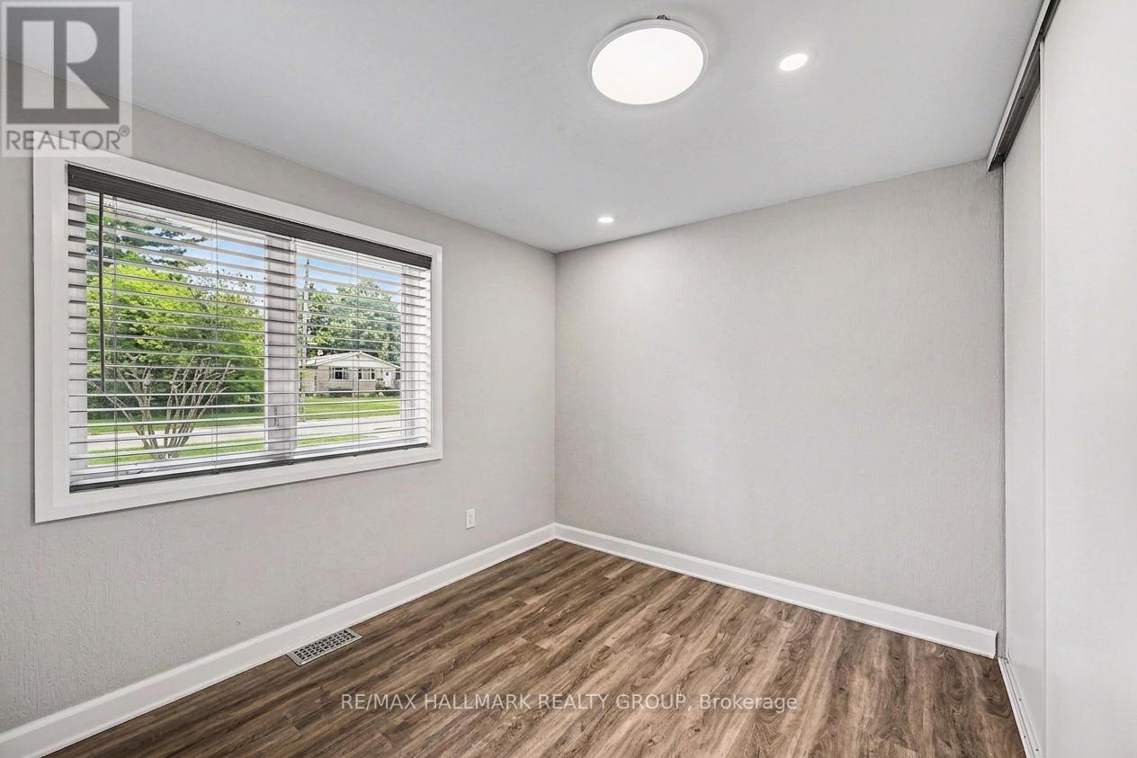 13 Bathurst Street, Ottawa, Ontario  K2W 1A7 - Photo 13 - X13215944