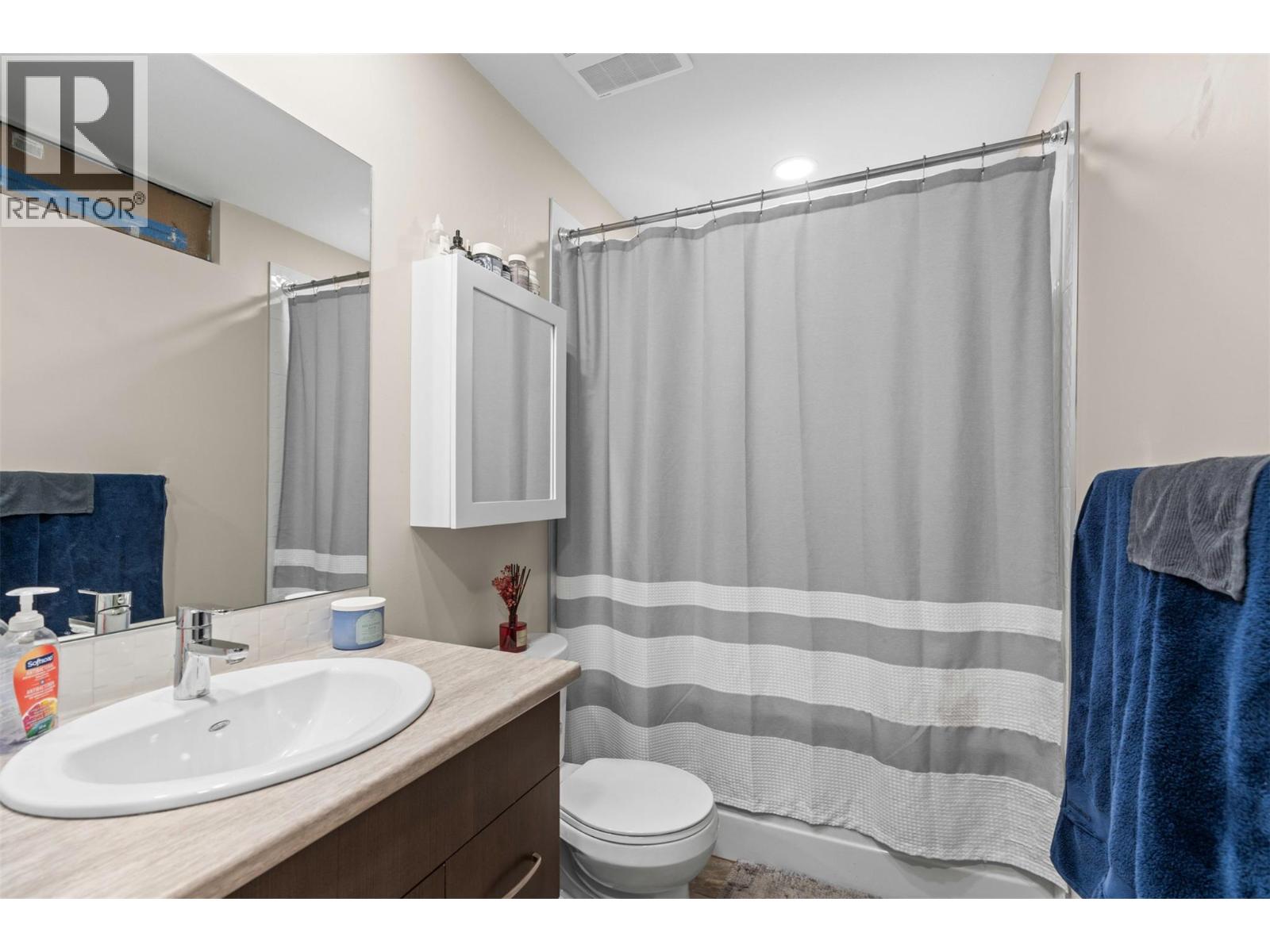 206 Vineyard Way, Vernon, British Columbia  V1H 1Z7 - Photo 27 - 10389059