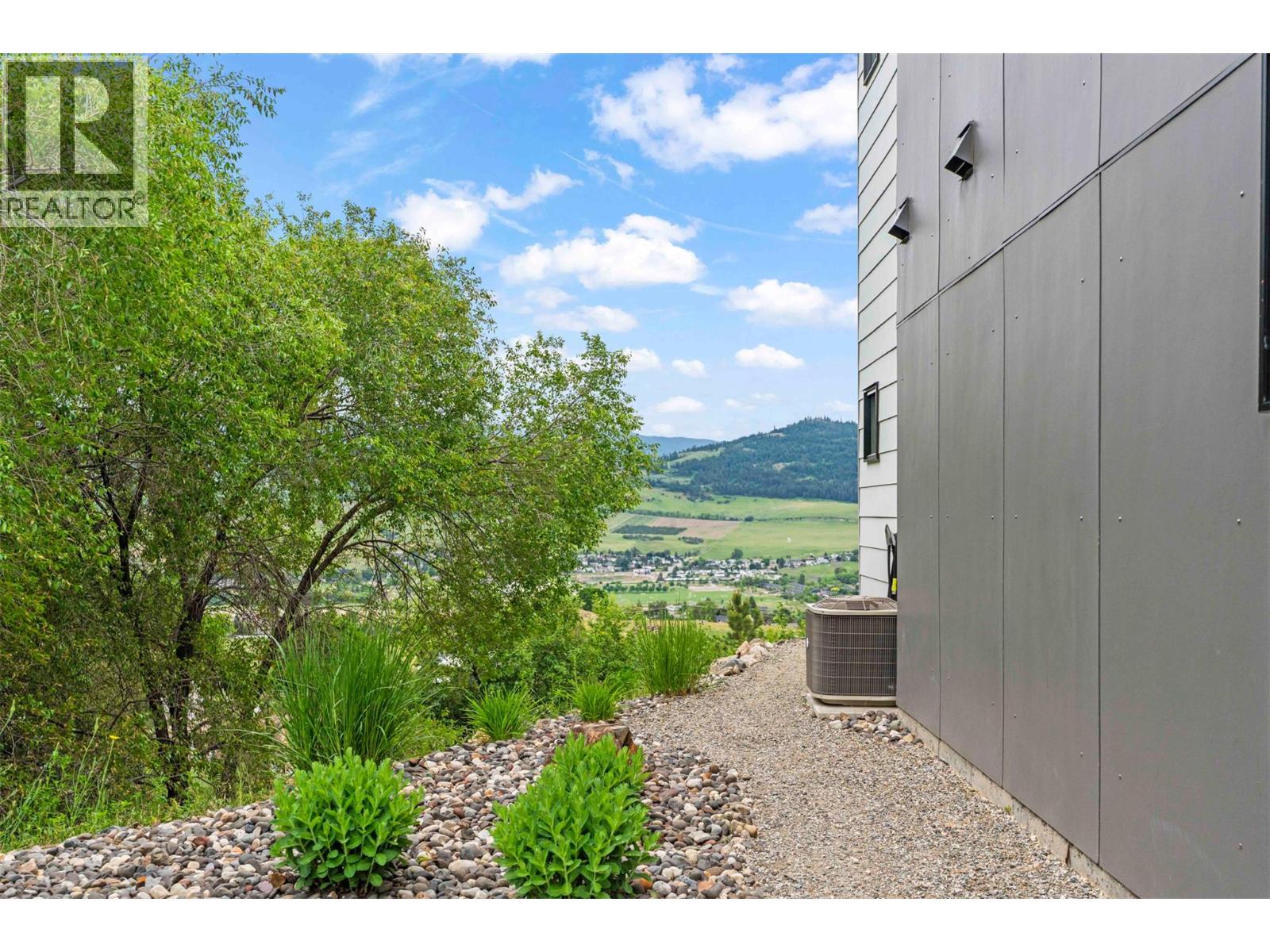 206 Vineyard Way, Vernon, British Columbia  V1H 1Z7 - Photo 37 - 10389059