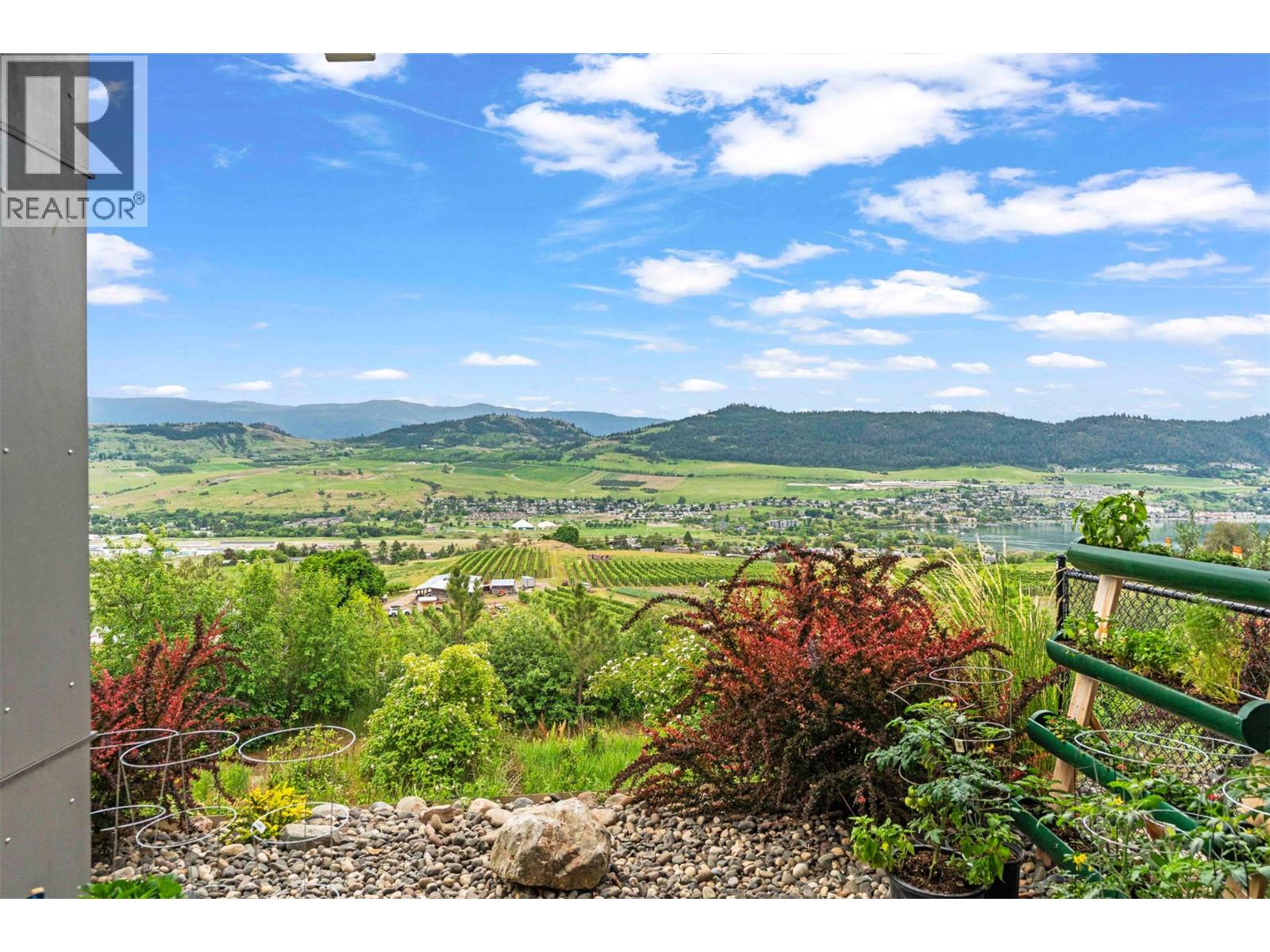 206 Vineyard Way, Vernon, British Columbia  V1H 1Z7 - Photo 44 - 10389059
