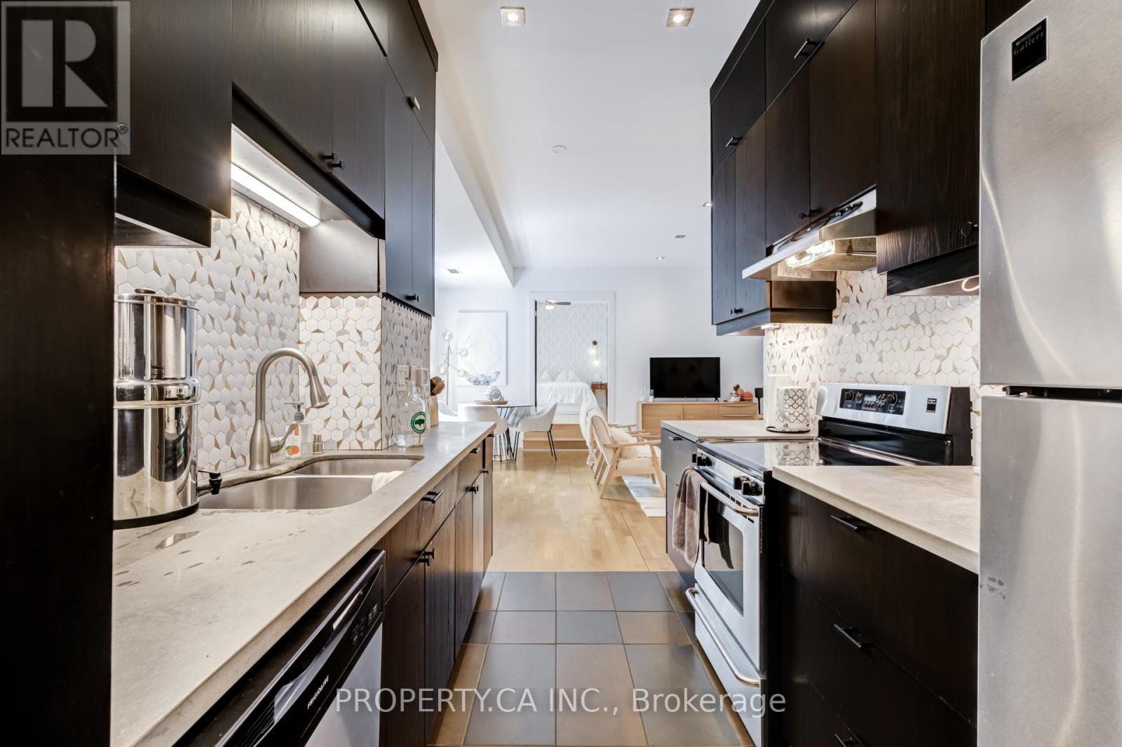 129 - 139 Merton Street, Toronto, Ontario  M4S 3G7 - Photo 14 - C13216362