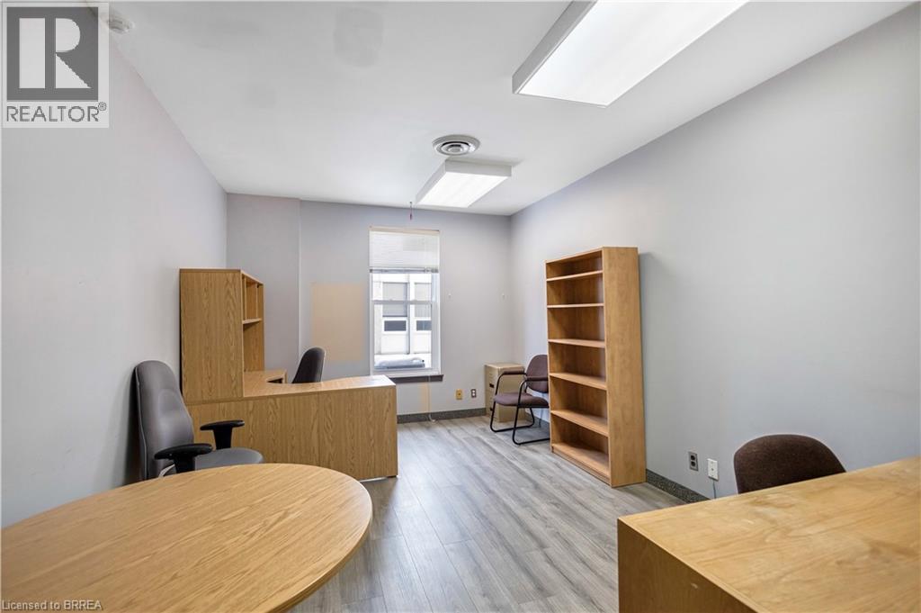 70 Chatham Street, Brantford, Ontario  N3T 2P1 - Photo 24 - 40804538
