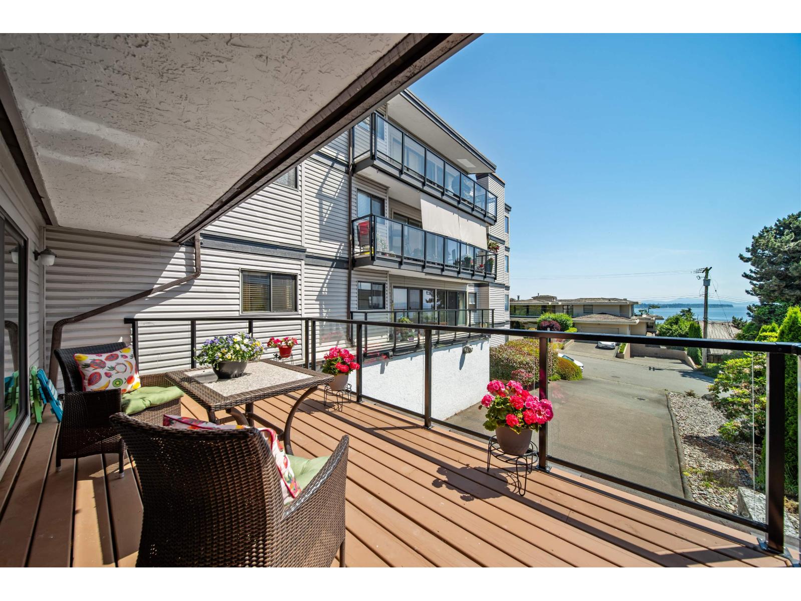 105 15041 Prospect Avenue, White Rock, British Columbia  V4B 2B5 - Photo 28 - R3108683