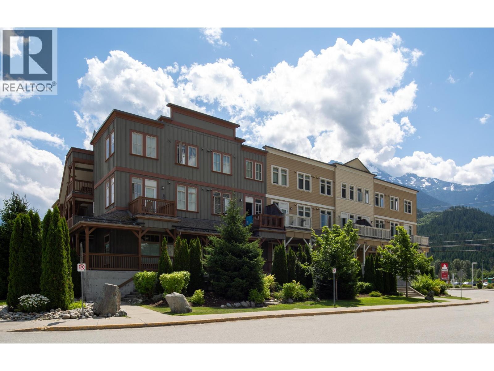 302 7330 Arbutus Street, Pemberton, British Columbia  V0N 2L1 - Photo 17 - R3129765
