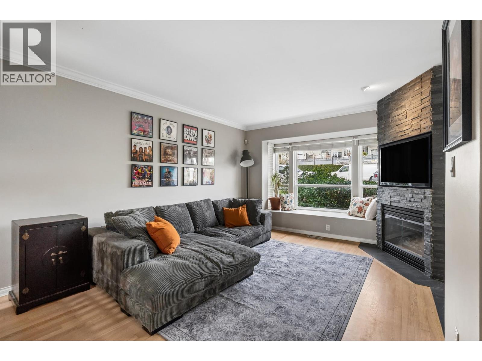 104 225 E 6th Street, North Vancouver, British Columbia  V7L 1P4 - Photo 3 - R3129774