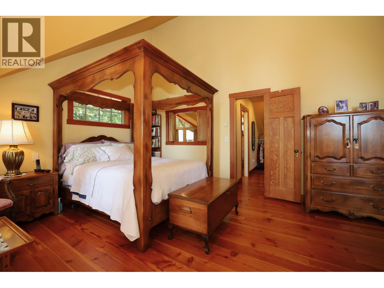 3205 Beach Avenue, Roberts Creek, British Columbia  V0N 2W0 - Photo 23 - R3129778