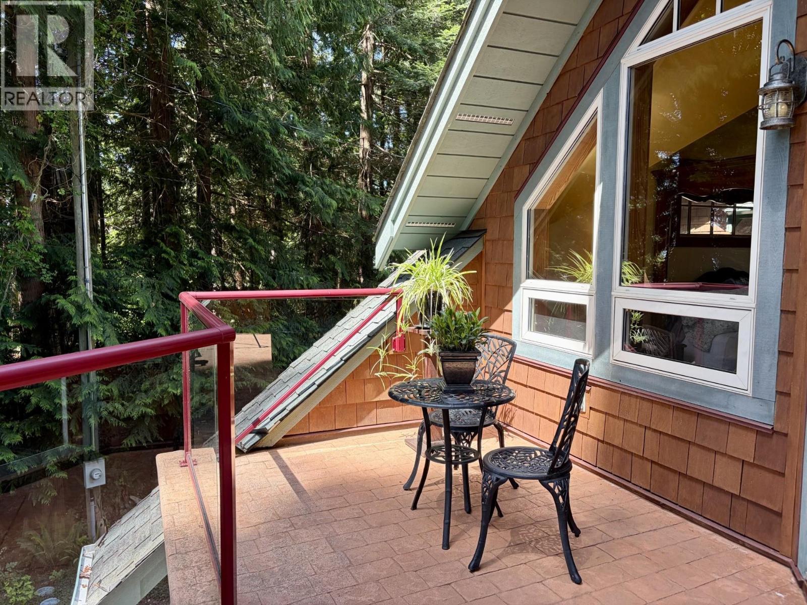3205 Beach Avenue, Roberts Creek, British Columbia  V0N 2W0 - Photo 24 - R3129778