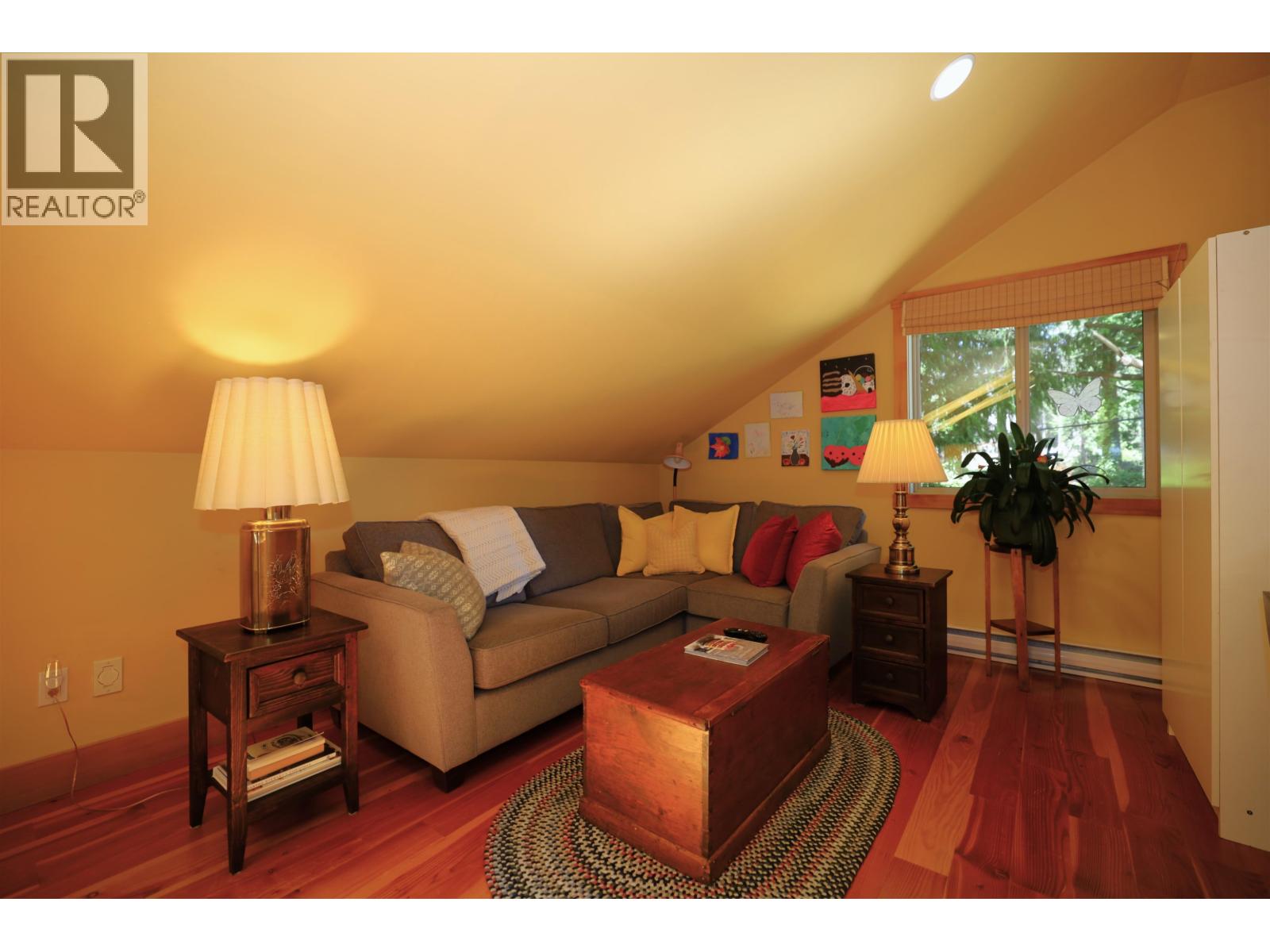3205 Beach Avenue, Roberts Creek, British Columbia  V0N 2W0 - Photo 33 - R3129778
