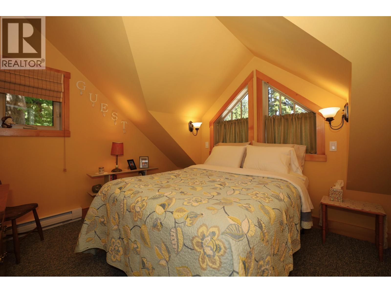 3205 Beach Avenue, Roberts Creek, British Columbia  V0N 2W0 - Photo 36 - R3129778
