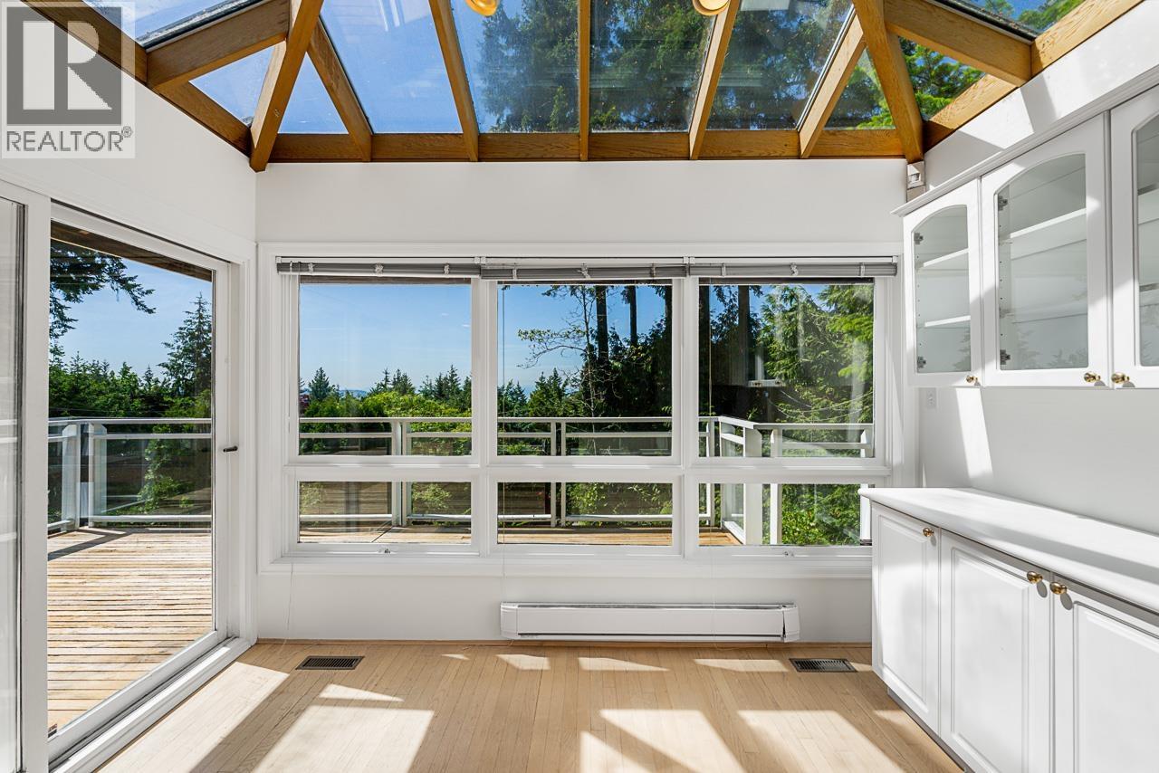 4415 Woodcrest Road, West Vancouver, British Columbia  V7S 2W2 - Photo 12 - R3129797