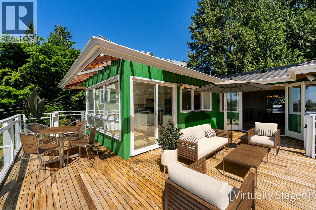 4415 Woodcrest Road, West Vancouver, British Columbia  V7S 2W2 - Photo 3 - R3129797