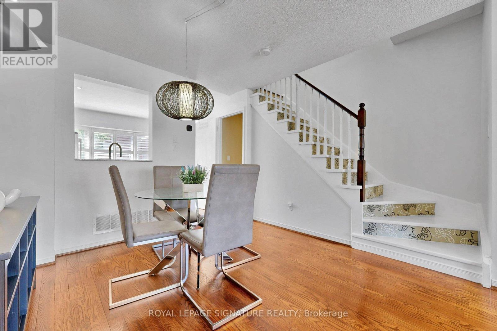 75 Doncaster Avenue, Toronto, Ontario  M4C 5S6 - Photo 7 - E13216314