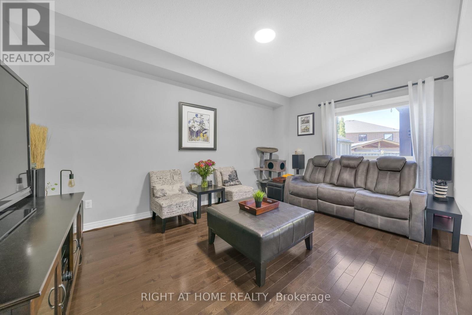 95 Glen Eagles Drive, Clarington, Ontario  L1E 3H8 - Photo 11 - E13216316