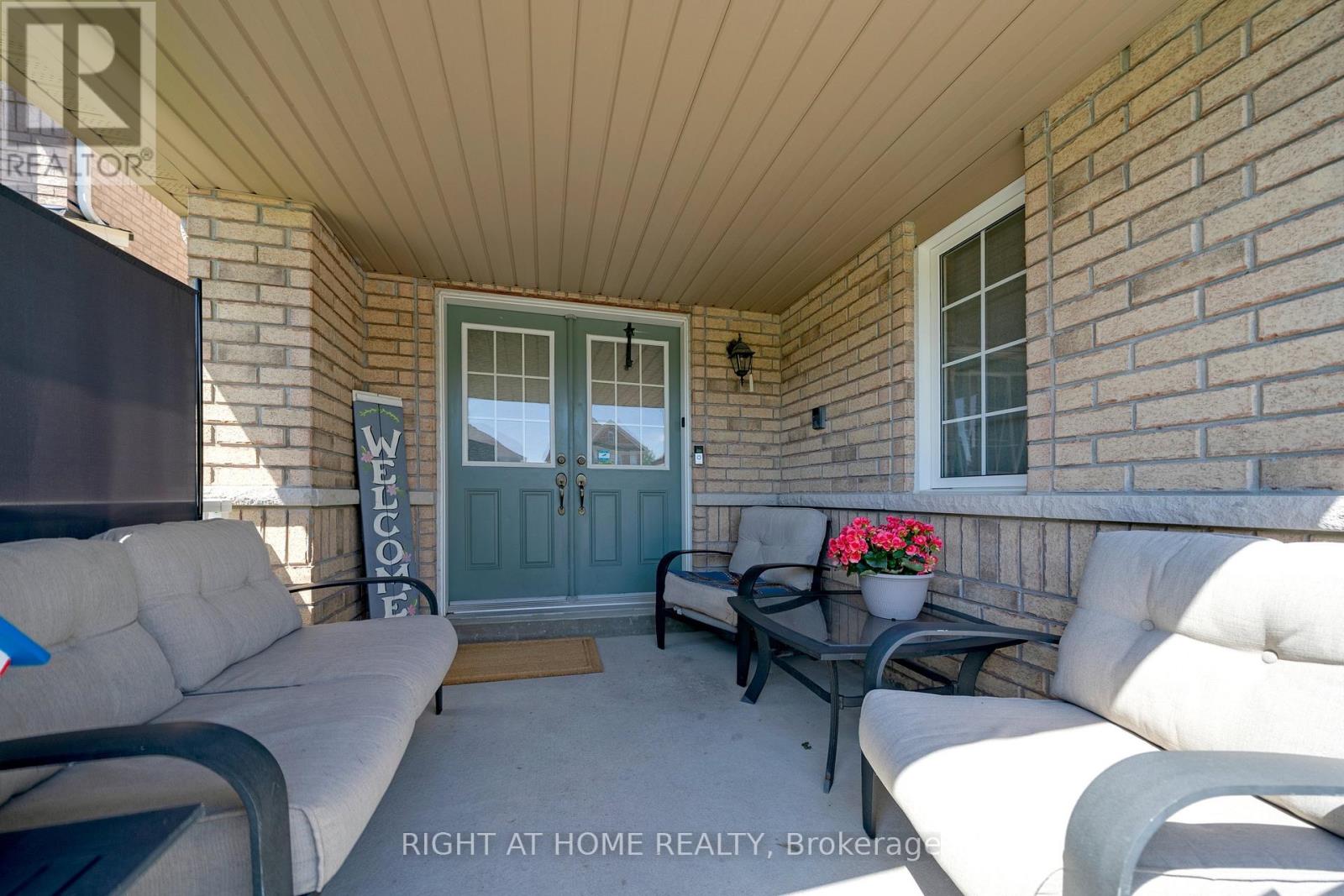 95 Glen Eagles Drive, Clarington, Ontario  L1E 3H8 - Photo 4 - E13216316