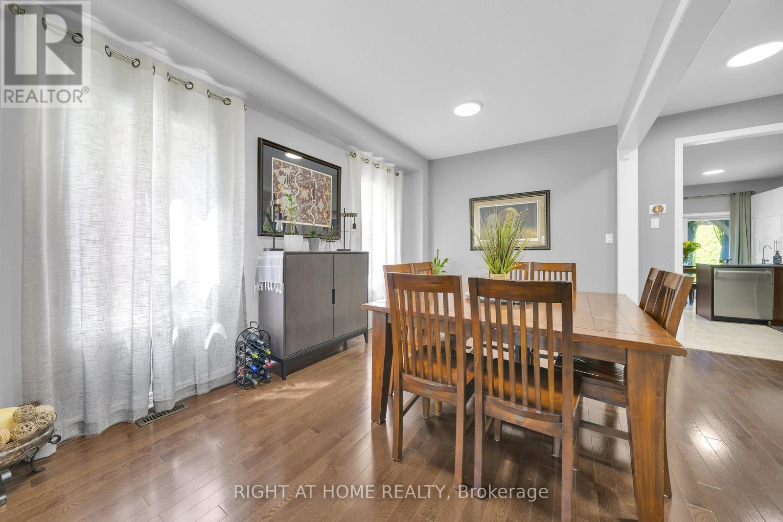 95 Glen Eagles Drive, Clarington, Ontario  L1E 3H8 - Photo 6 - E13216316