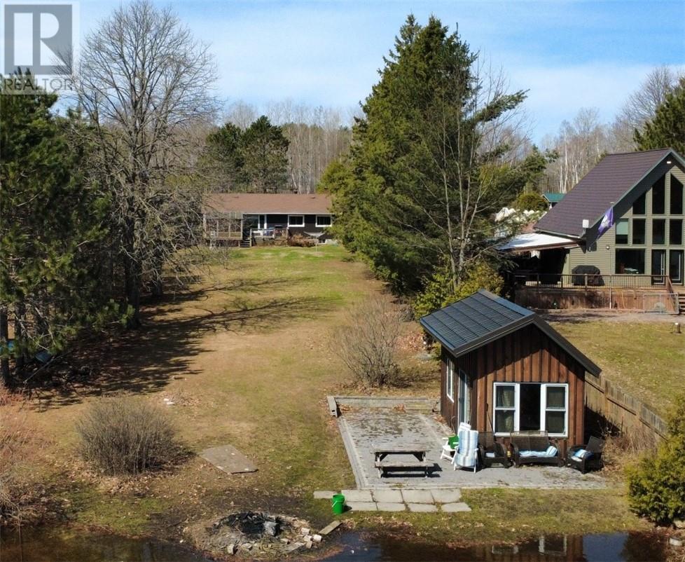61 Gilbert, Alban, Ontario