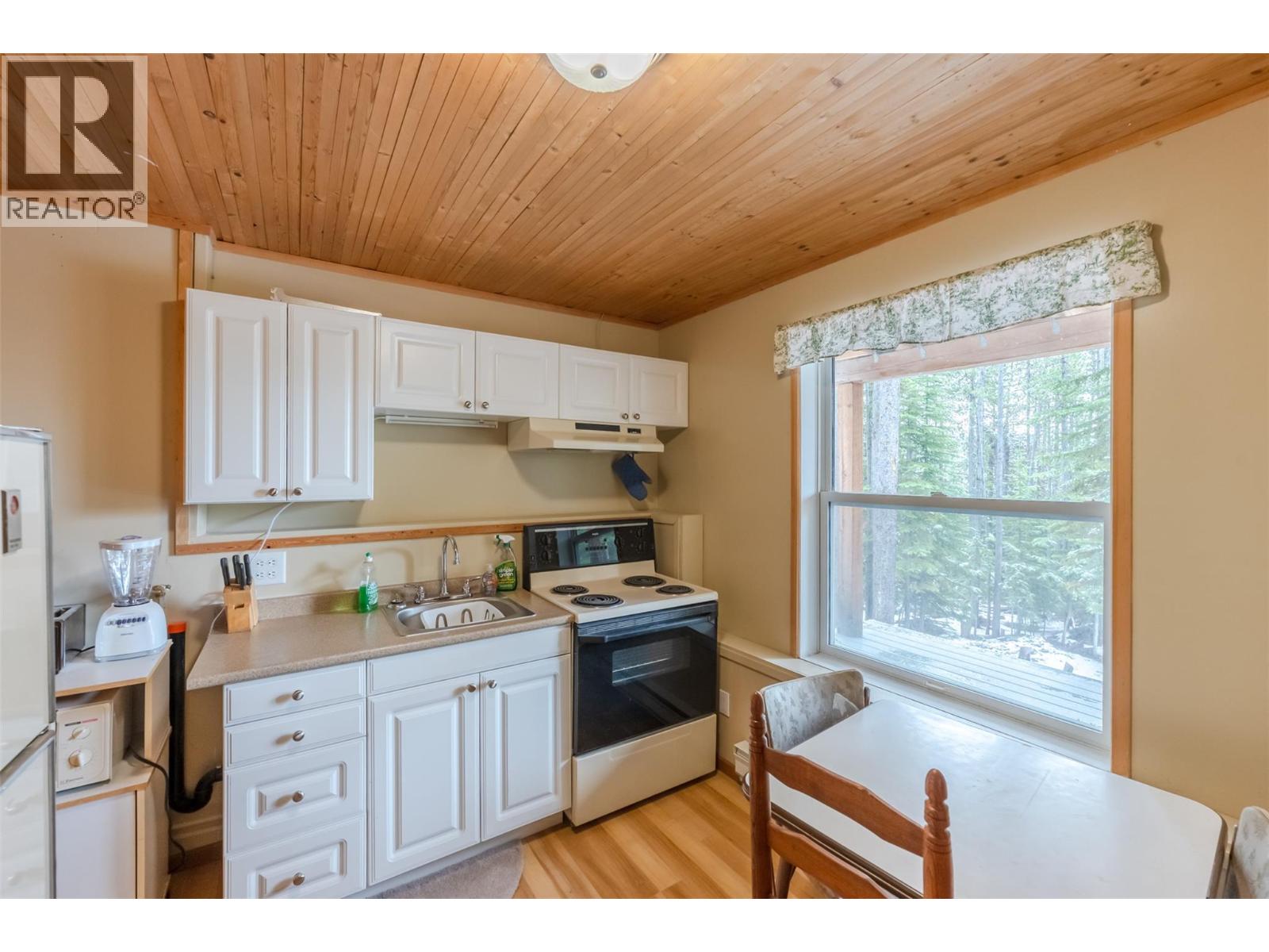 270 Cougar Road, Oliver, British Columbia  V0H 1T8 - Photo 30 - 10387832