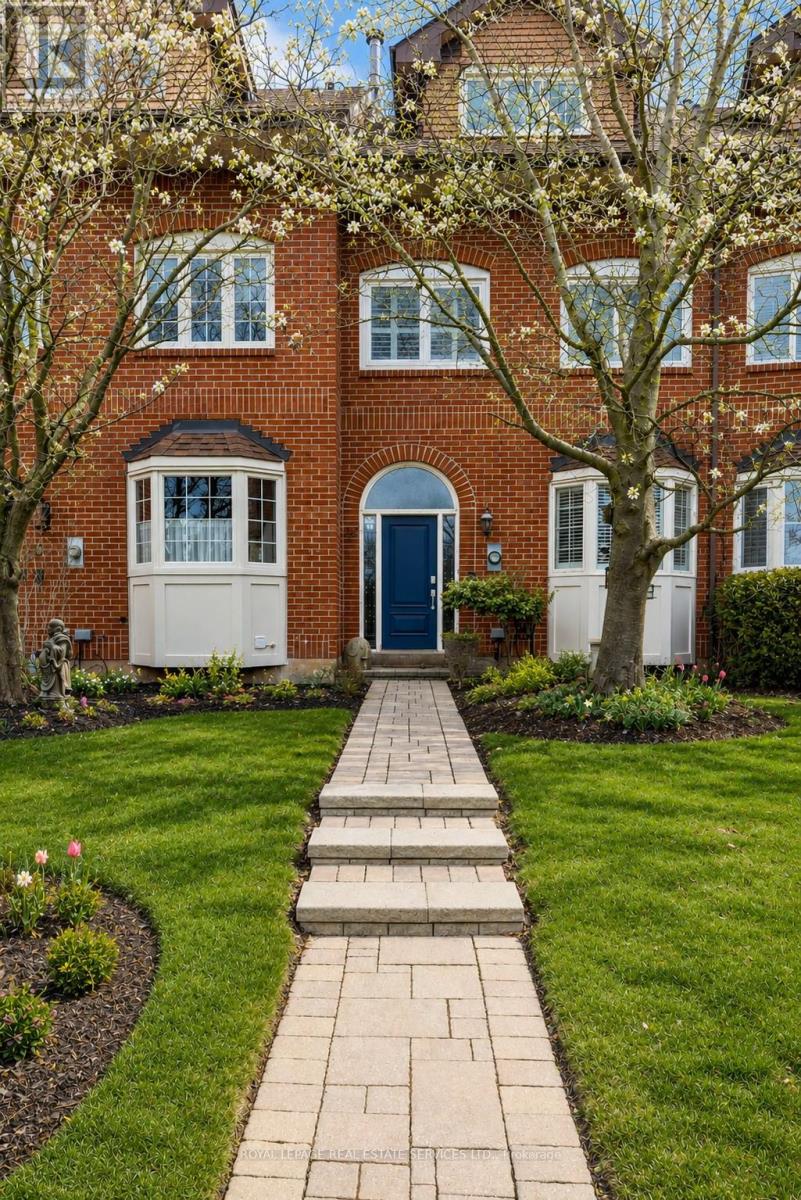 68 Tradewind Drive, Oakville, Ontario  L6L 6K8 - Photo 43 - W12889094