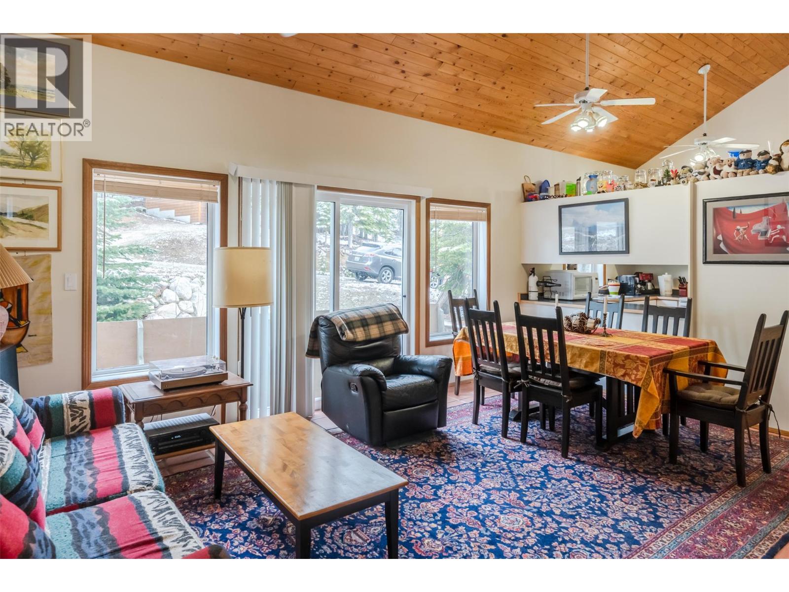 270 Cougar Road, Oliver, British Columbia  V0H 1T8 - Photo 8 - 10387832