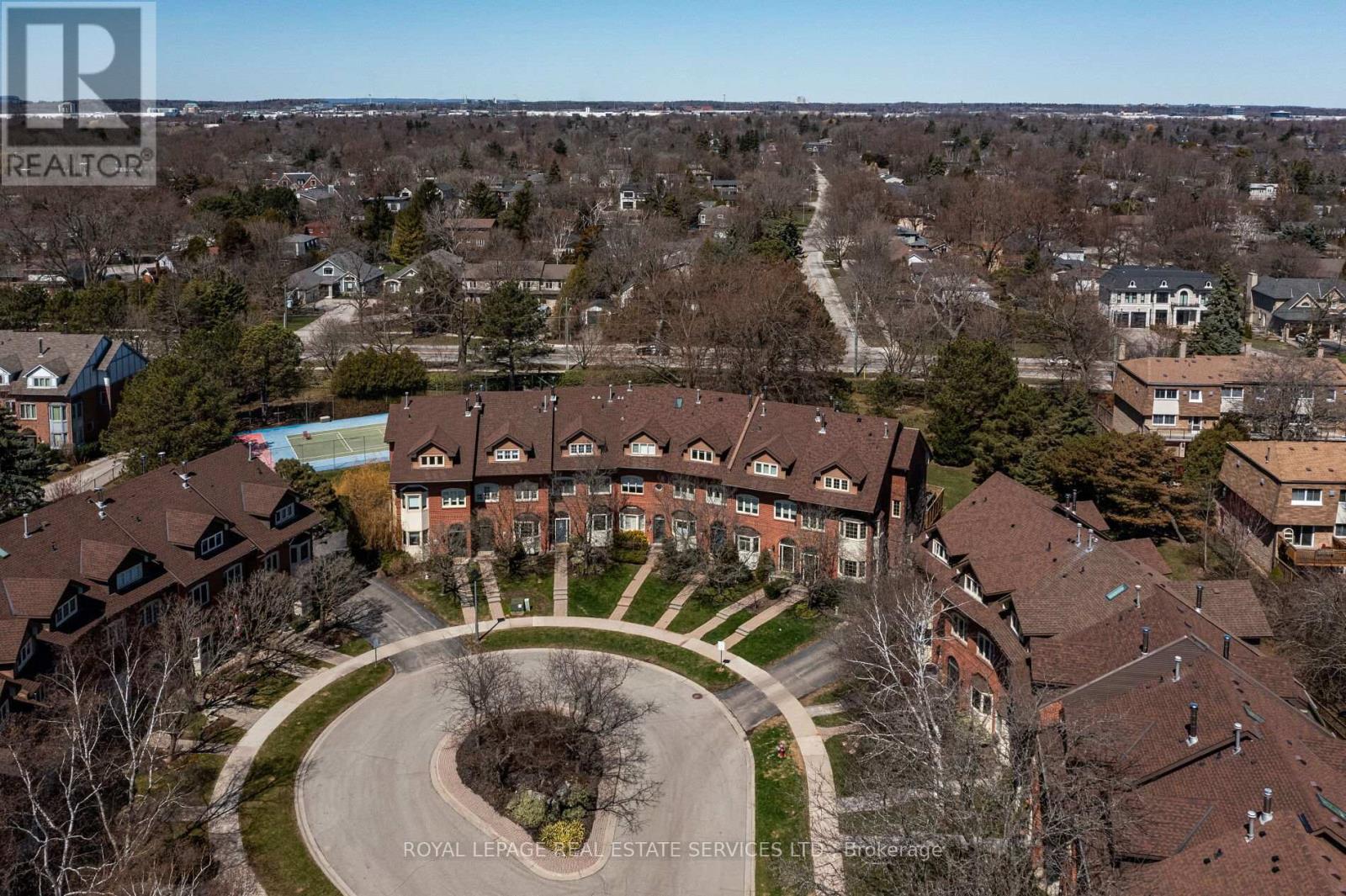 68 Tradewind Drive, Oakville, Ontario  L6L 6K8 - Photo 44 - W12889094