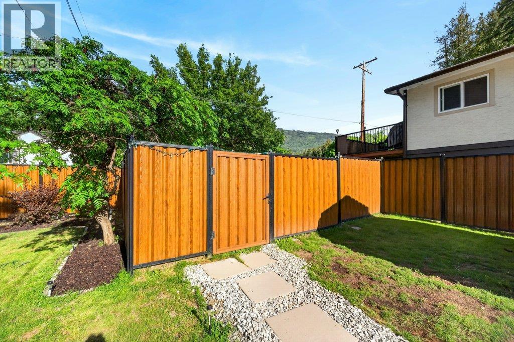 7041 50 Street NE, Salmon Arm, British Columbia  V0E 2K0 - Photo 40 - 10388851
