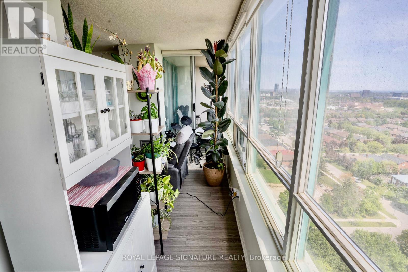 1905 - 550 Webb Drive, Mississauga, Ontario  L5B 3Y4 - Photo 14 - W13214144