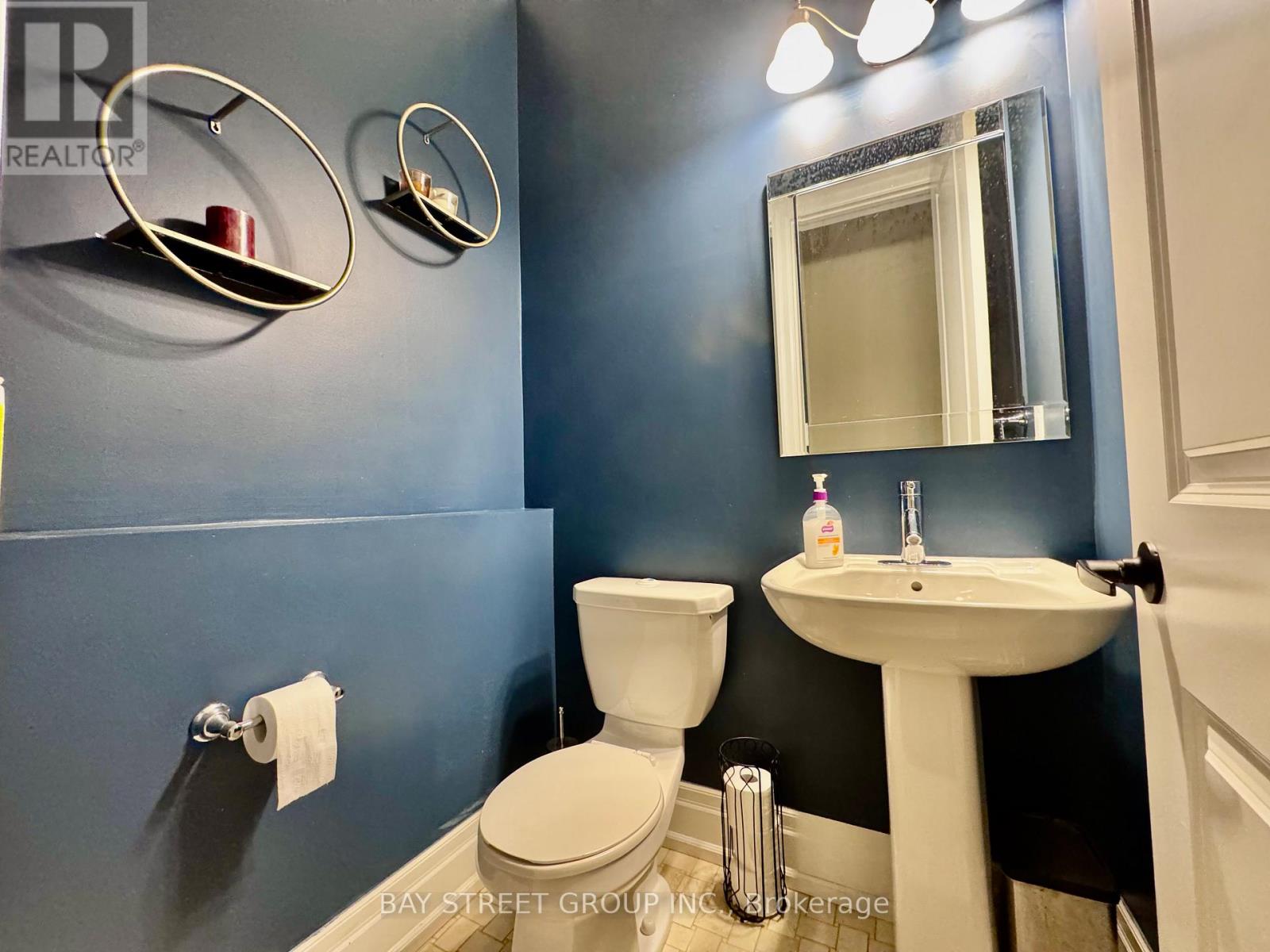 1033 Shaw Drive, Mississauga, Ontario  L5G 3Z3 - Photo 17 - W13109134