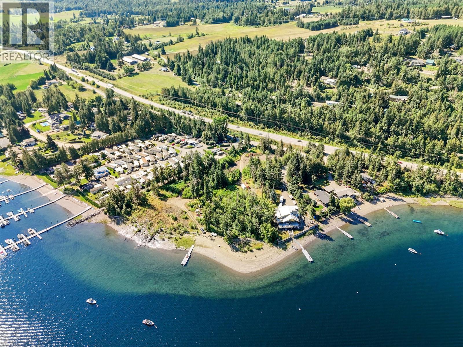 663 Waverly Park Frontage Road, Sorrento, British Columbia  V0E 2W1 - Photo 14 - 10389421
