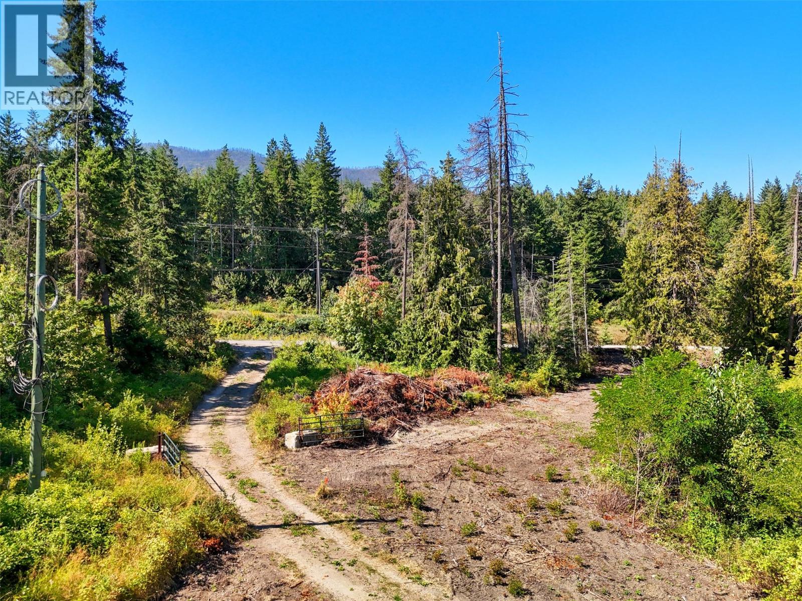 663 Waverly Park Frontage Road, Sorrento, British Columbia  V0E 2W1 - Photo 23 - 10389421