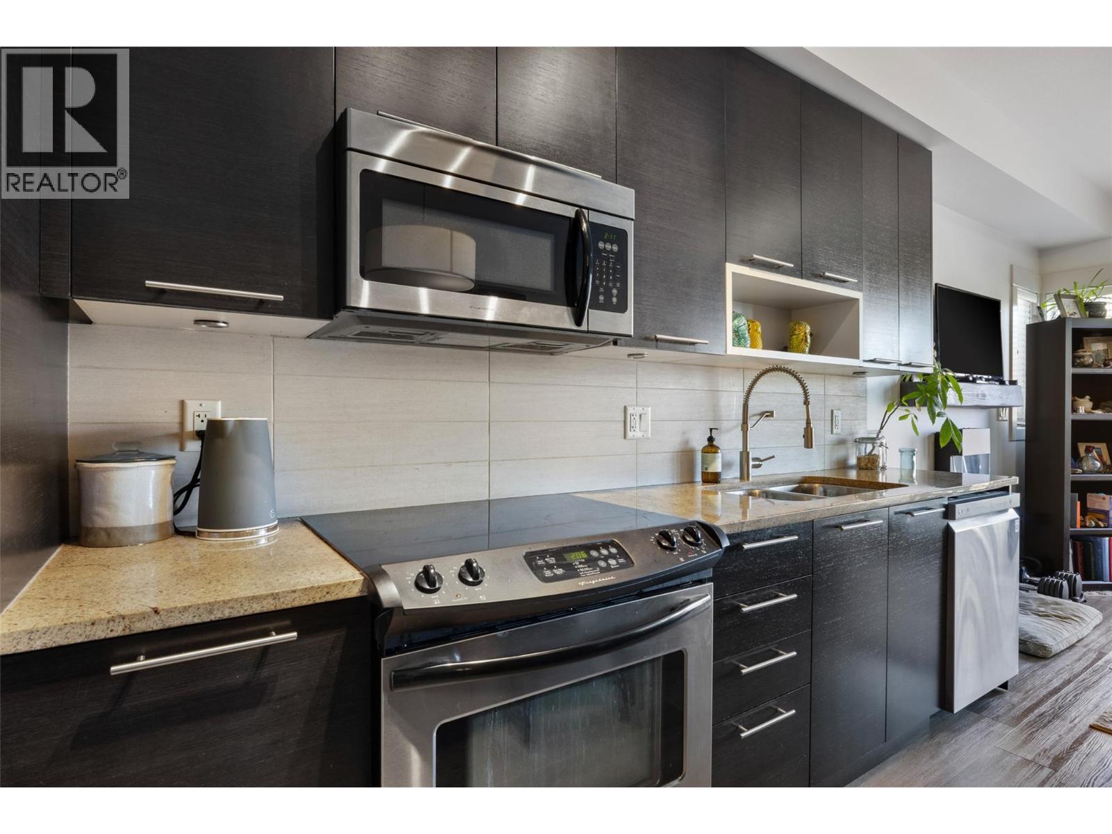 1000 Talasa Way Unit# 1306, Kamloops, British Columbia  V2H 0C2 - Photo 5 - 10389463