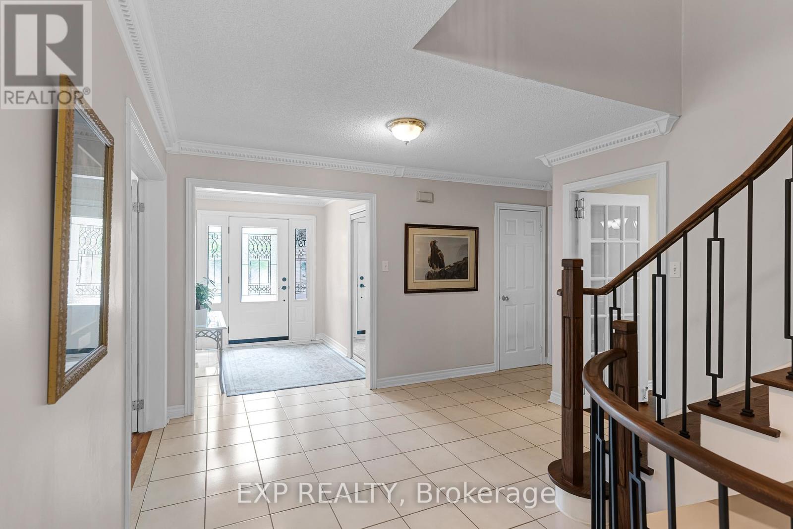 374 Savage Road, Newmarket, Ontario  L3X 1S3 - Photo 16 - N13216272