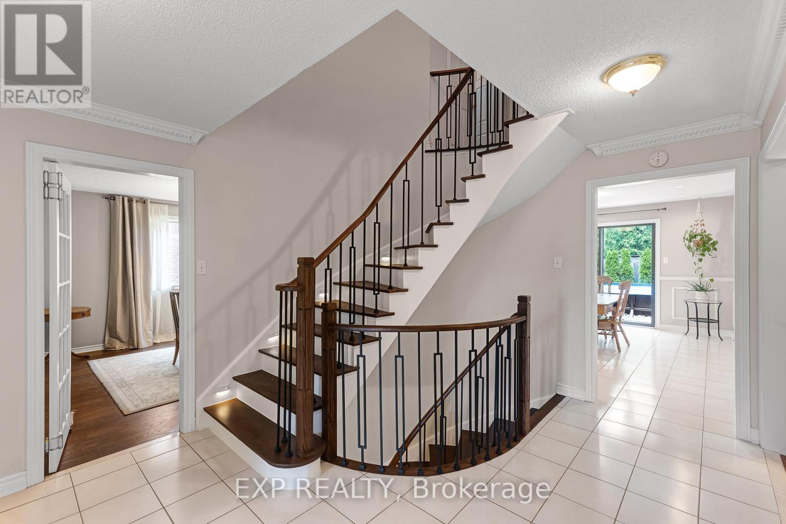 374 Savage Road, Newmarket, Ontario  L3X 1S3 - Photo 19 - N13216272