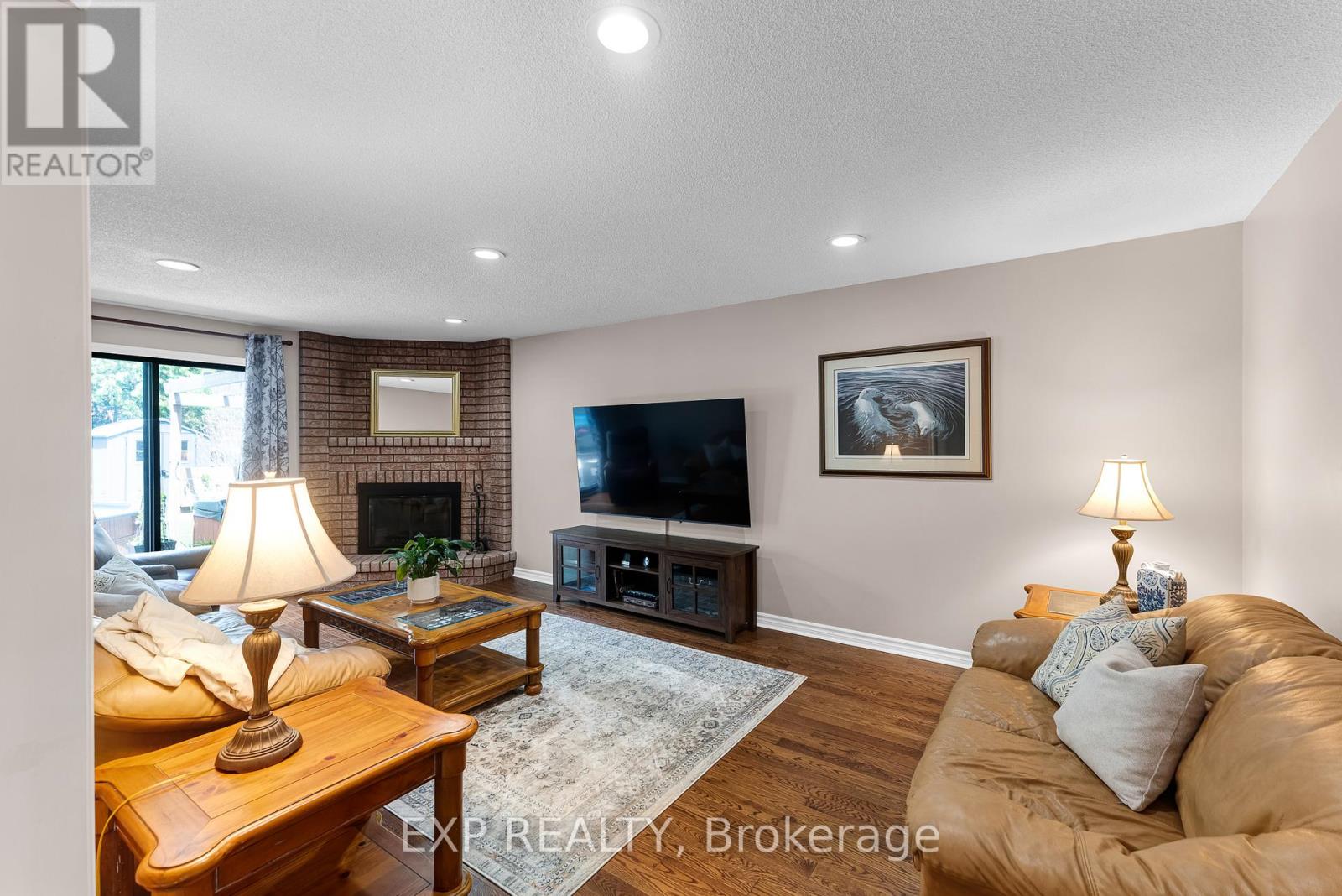 374 Savage Road, Newmarket, Ontario  L3X 1S3 - Photo 8 - N13216272