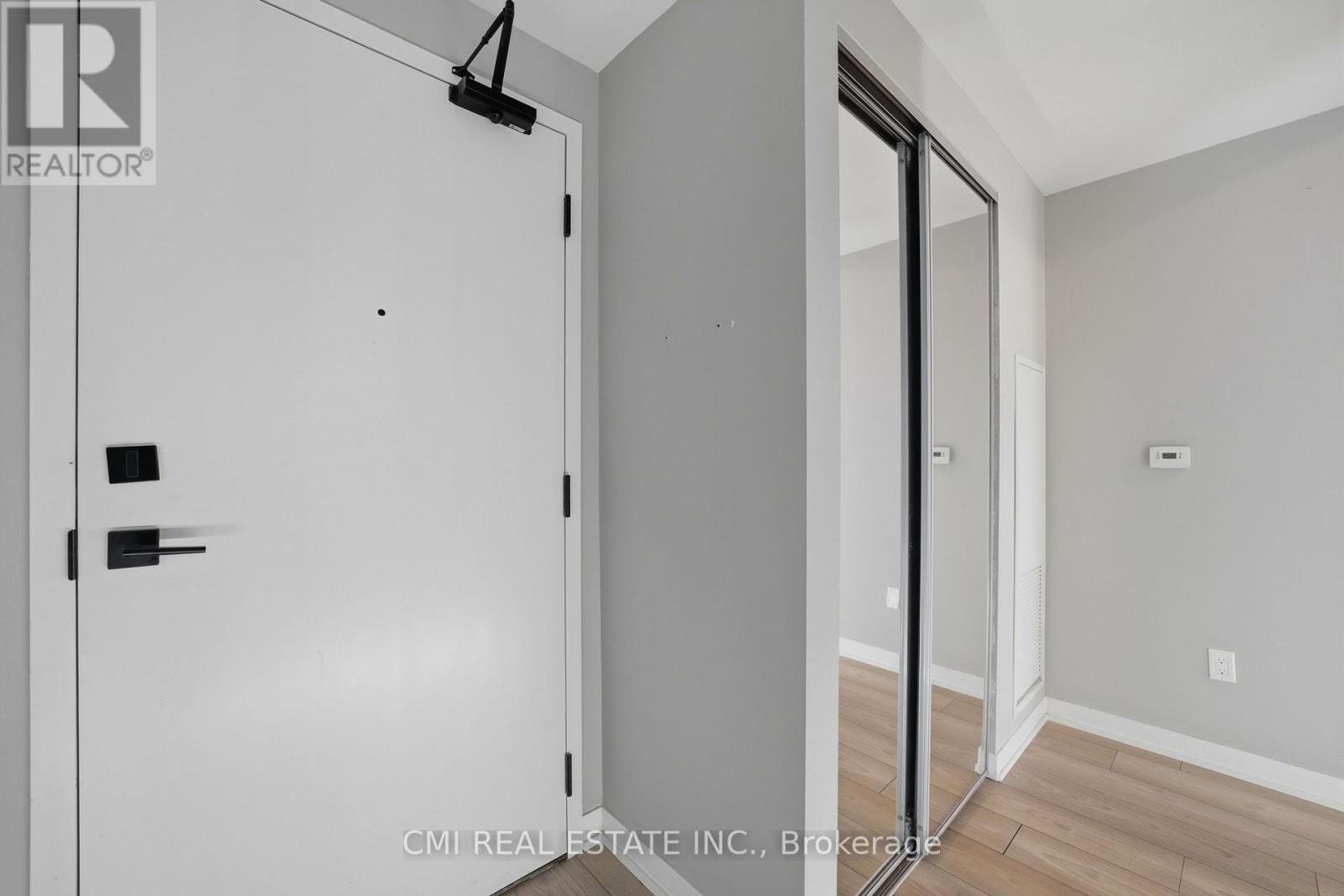 1313 - 10 Abeja Street, Vaughan, Ontario  L4K 0R4 - Photo 5 - N13216338