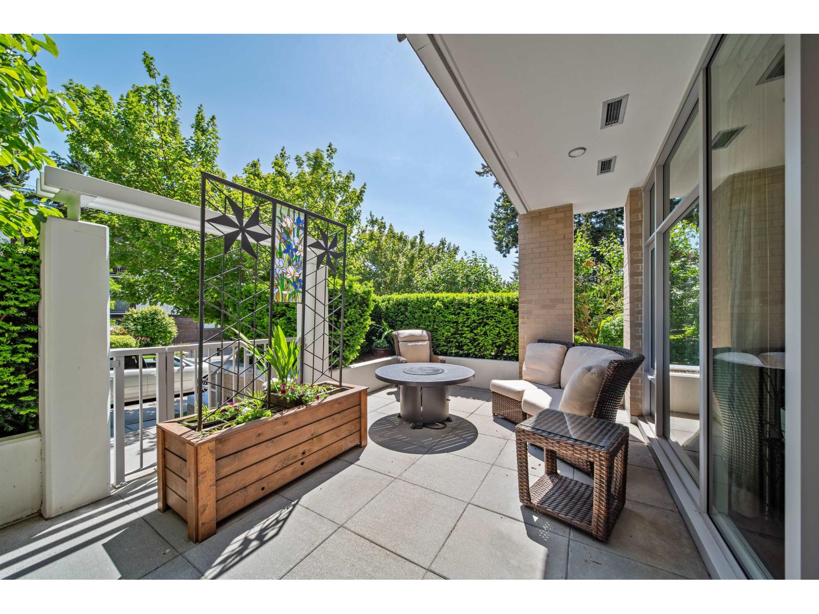 103 1501 Vidal Street, White Rock, British Columbia  V4B 0B5 - Photo 3 - R3129818