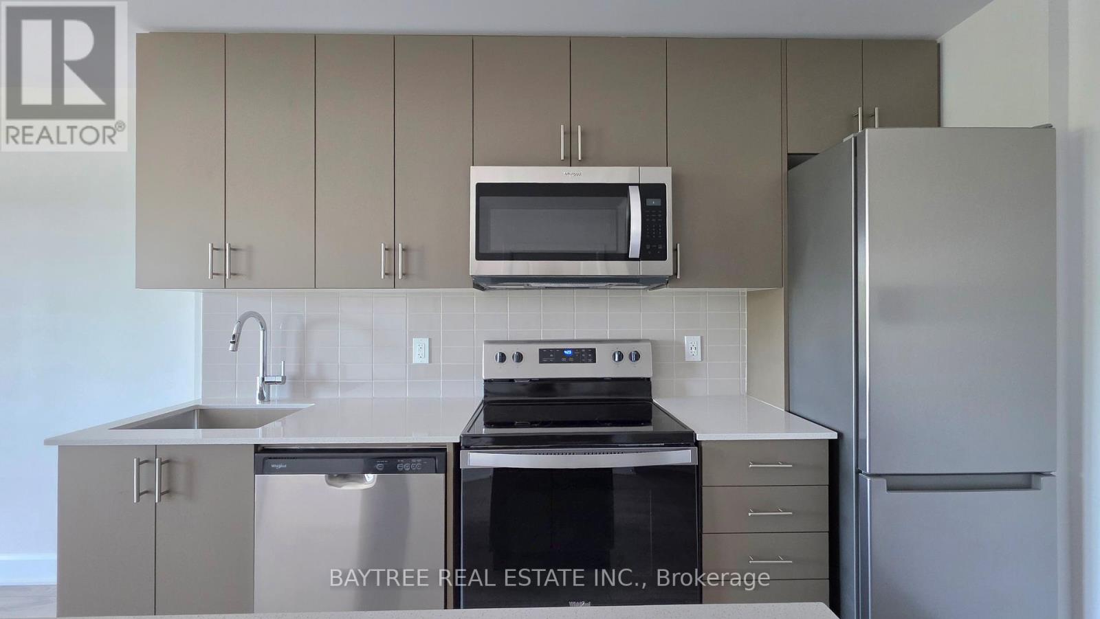 425 - 3240 William Coltson Avenue, Oakville, Ontario  L6H 8C8 - Photo 2 - W13216268