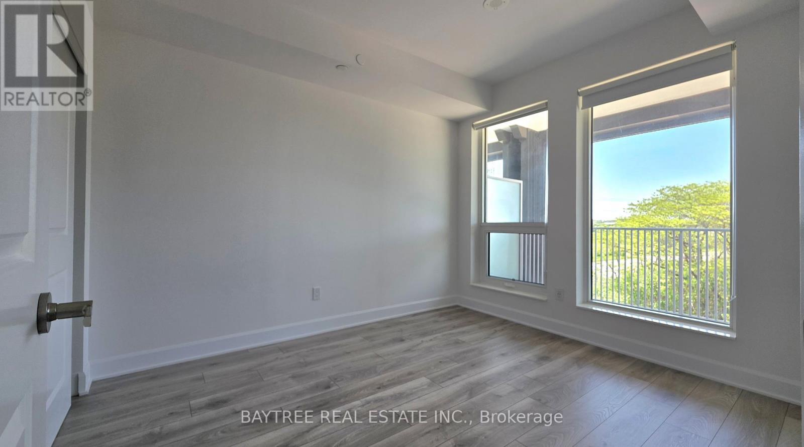 425 - 3240 William Coltson Avenue, Oakville, Ontario  L6H 8C8 - Photo 4 - W13216268