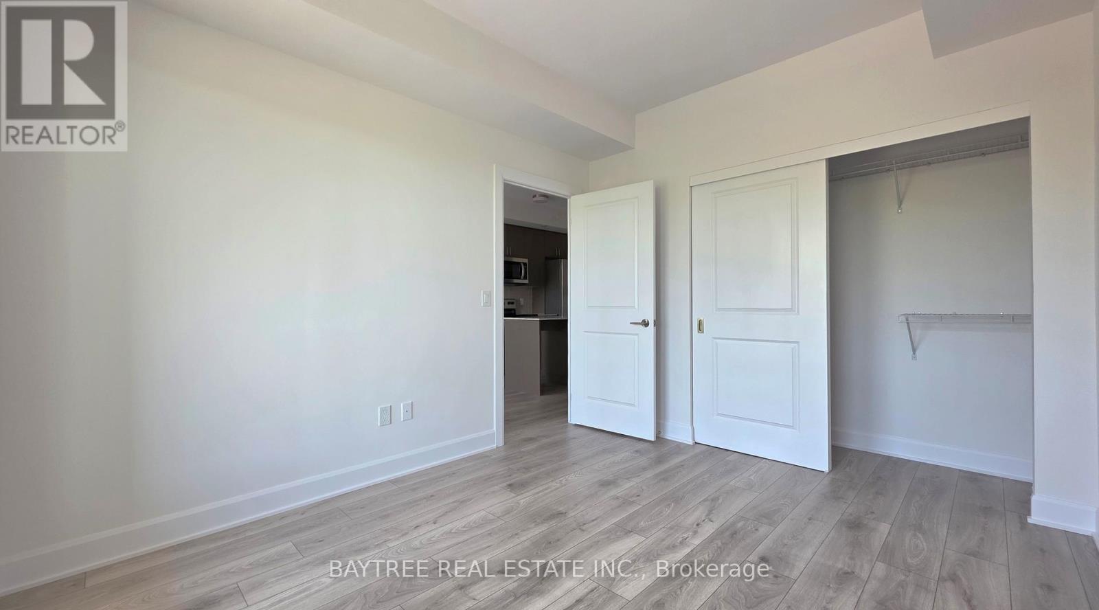 425 - 3240 William Coltson Avenue, Oakville, Ontario  L6H 8C8 - Photo 5 - W13216268