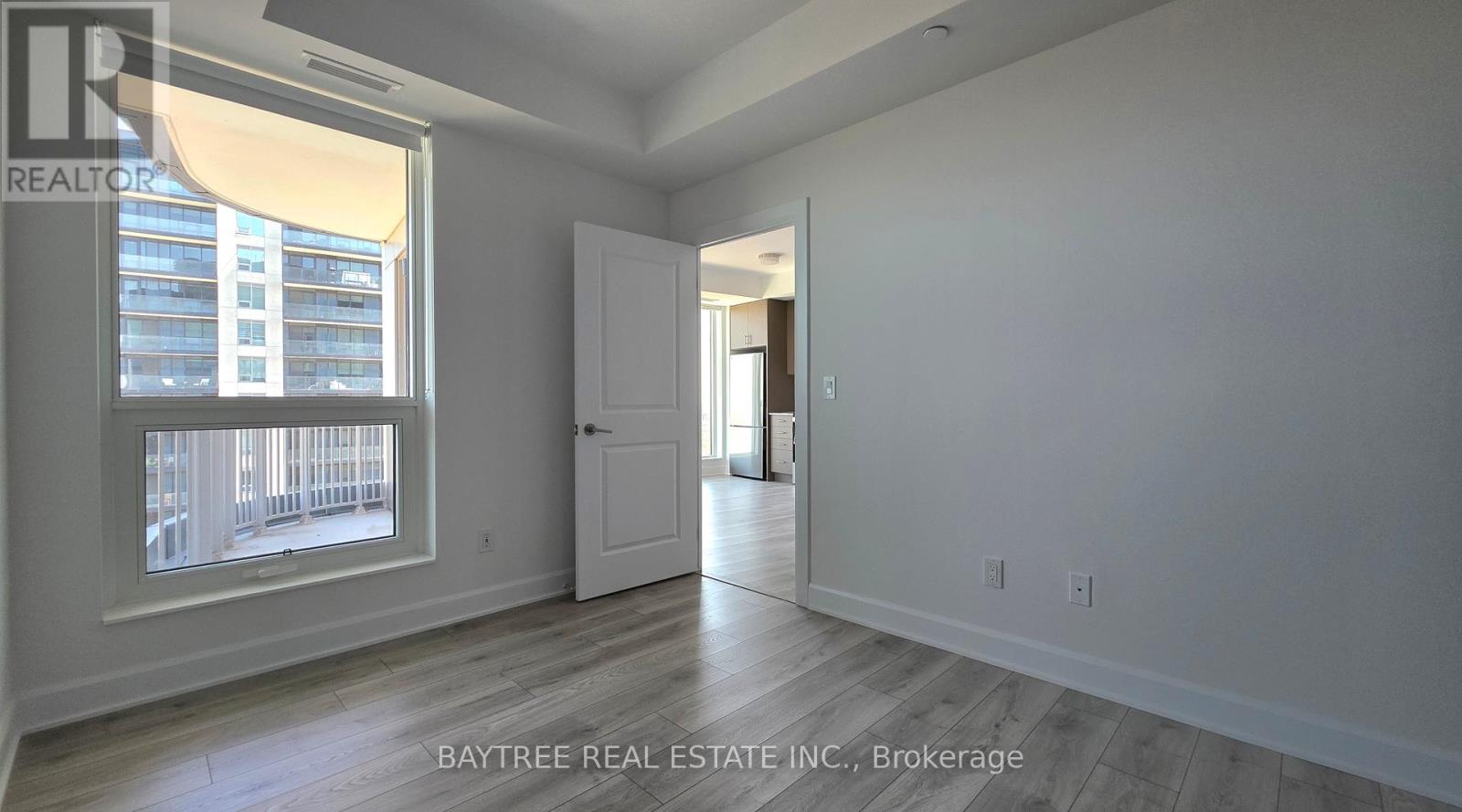 1601 - 3240 William Coltson Avenue, Oakville, Ontario  L6H 8C8 - Photo 10 - W13216322