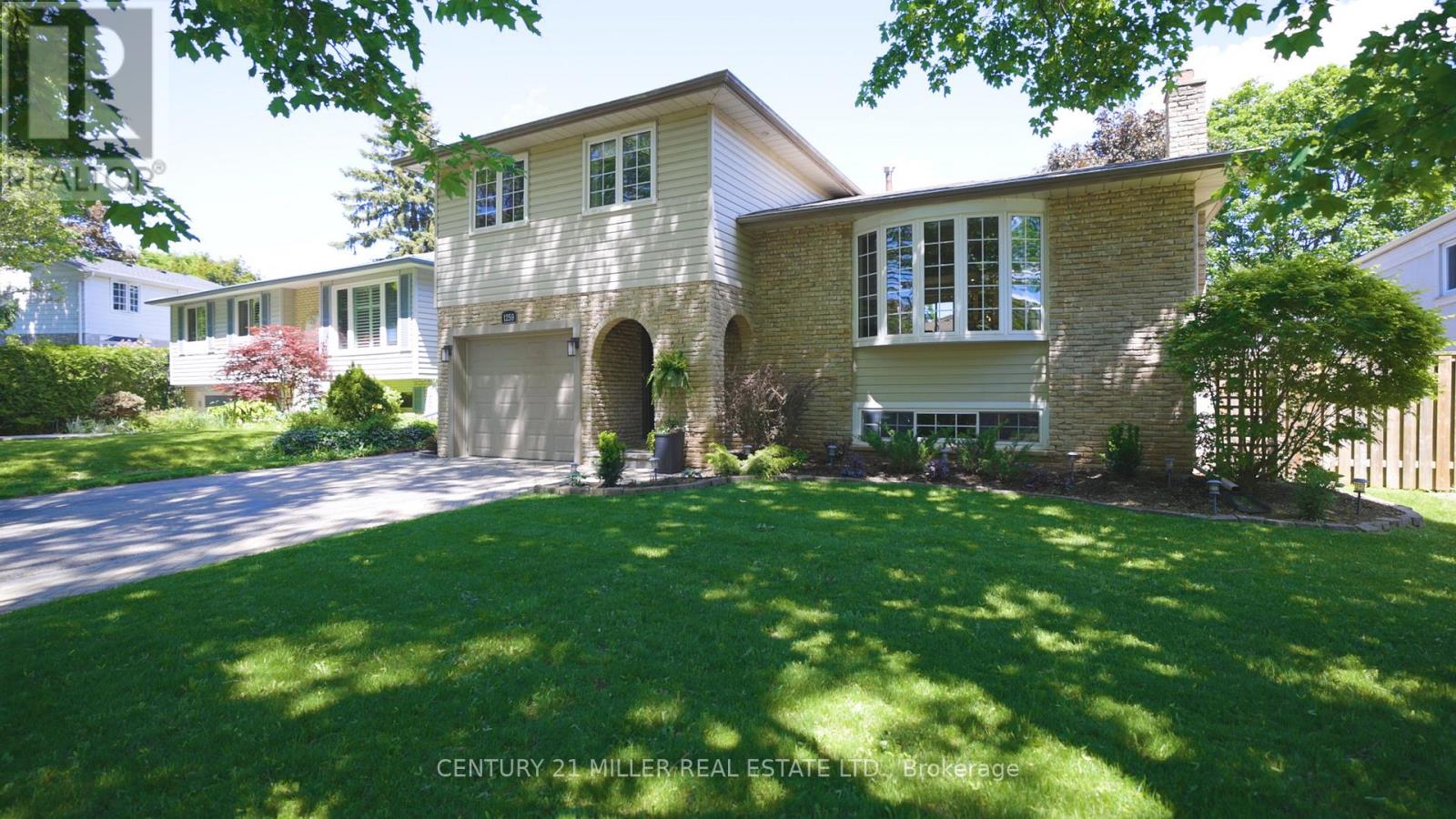 1259 Richards Crescent, Oakville, Ontario  L6H 1R5 - Photo 1 - W13216354