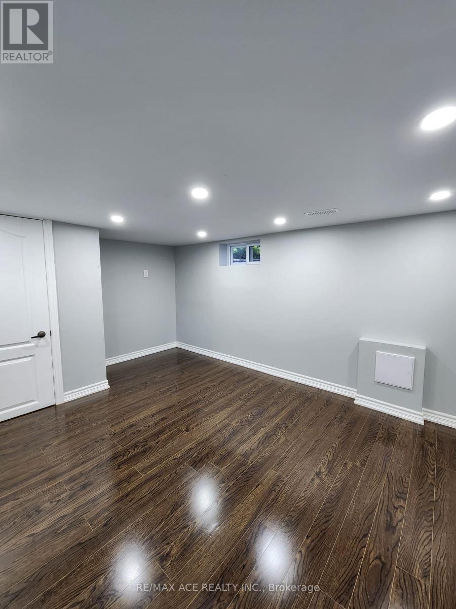 Bsmt - 6 W Deane Park Drive, Toronto, Ontario  M9B 2R4 - Photo 11 - W13216366